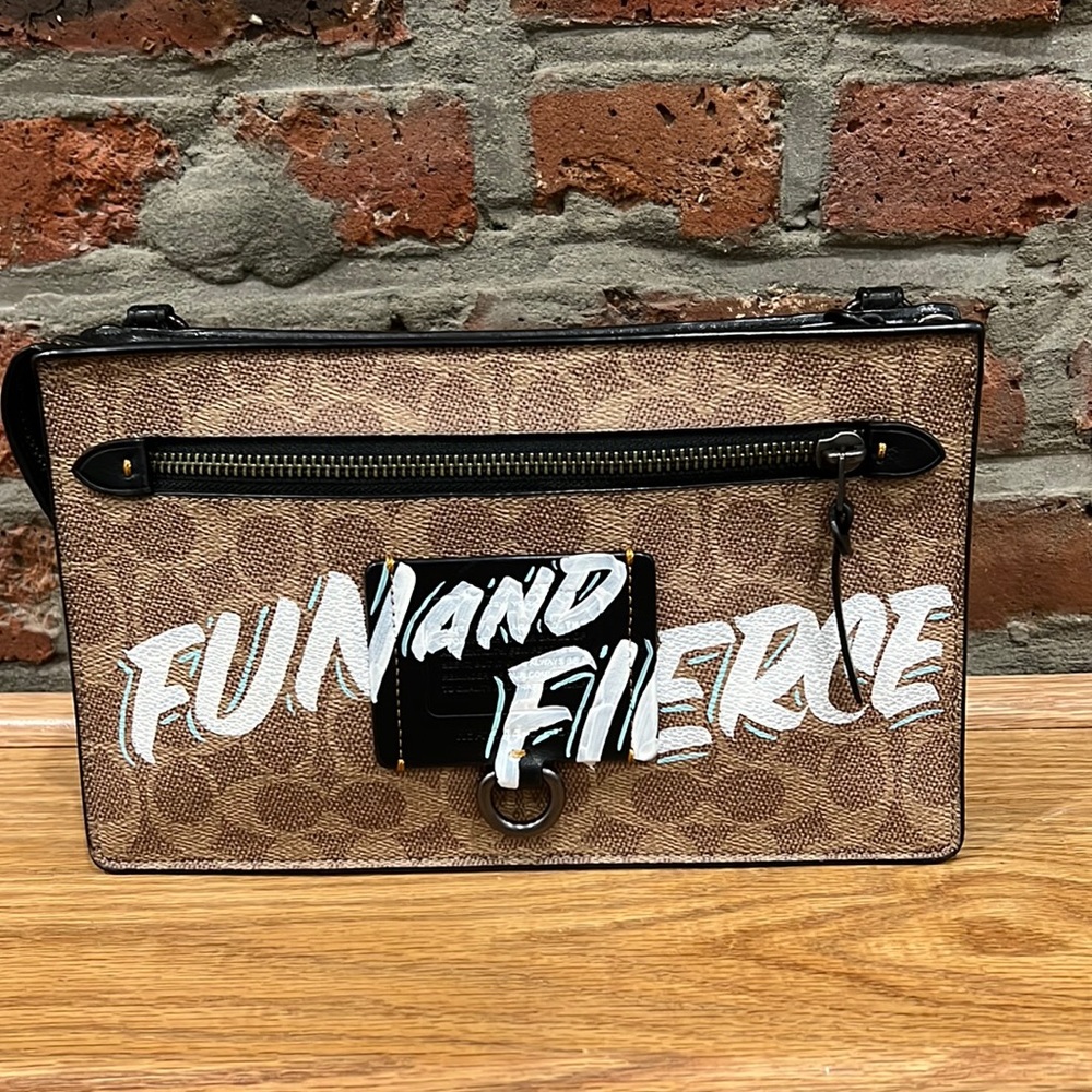 Coach signature C crossbody bag